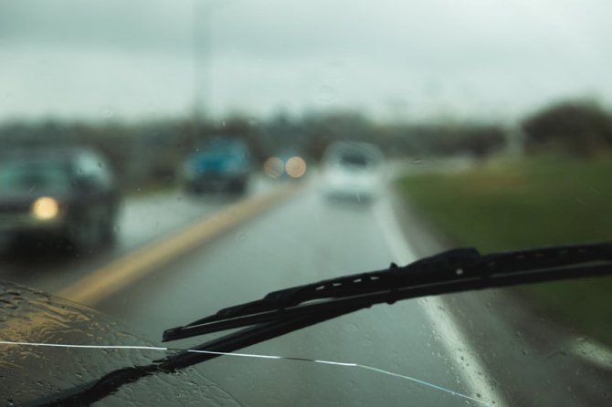 Following Too Close: How Driving Habits Put Your Windshield at Risk