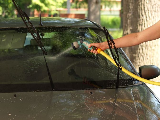 3 Ways to Protect Your Auto Glass From Extreme Summer Heat | Only 1
