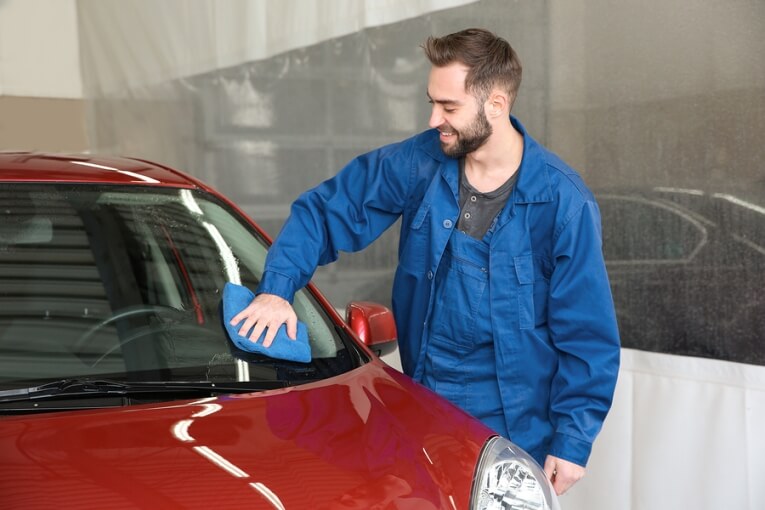Cleaning Your Auto Glass 3 Costly Mistakes to Avoid Only 1 Auto Glass