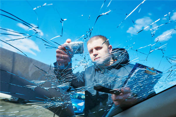 Get A Pre-Purchase Auto Glass Inspection