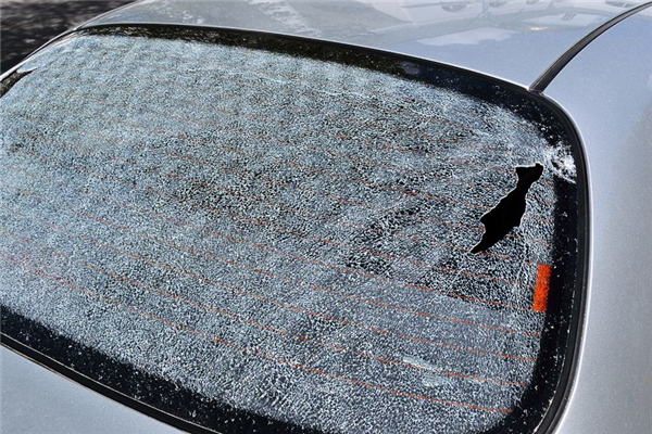 Why Replacing the Rear Glass on Your Car is Different Than Replacing the Windshield